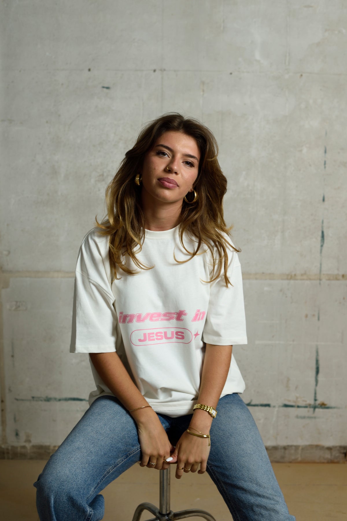 INVEST IN JESUS - T-SHIRT - UNISEX